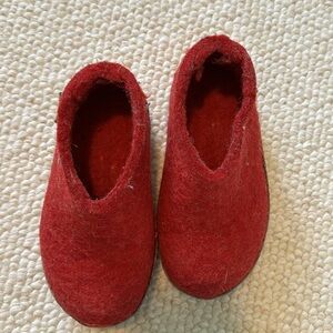 Size kids 10 (27) Glerups slippers